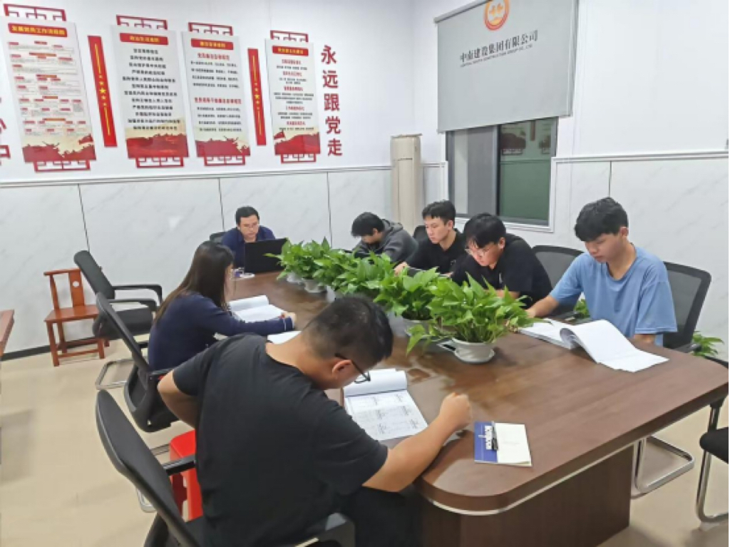 强化人才技能 锻造企业未来 ——桂郴高速项目部青年“充电蓄能” 正当时